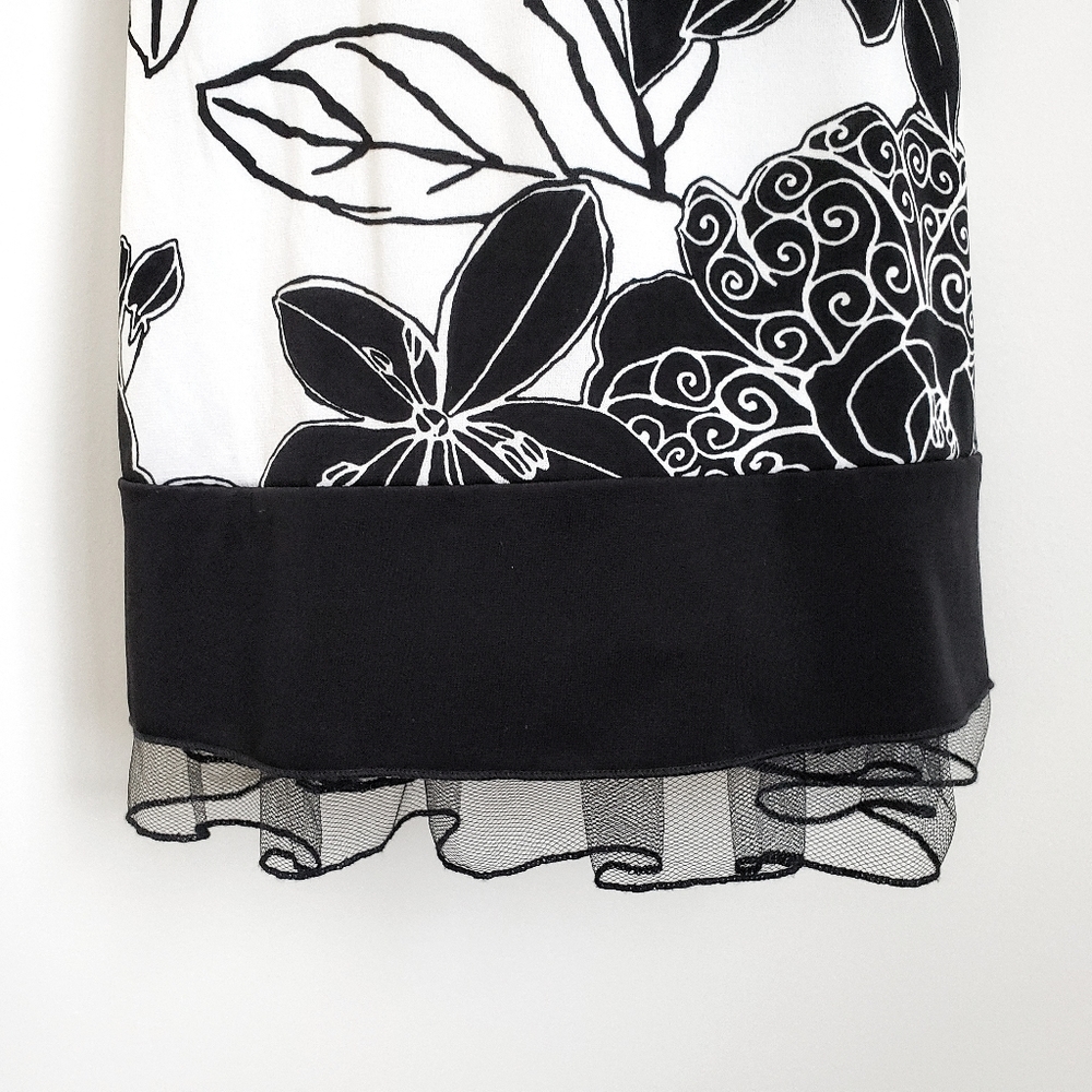90s Vintage: Le Chateau Black & White floral dress - Picture 4 of 8